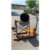 Image 1 : ELECTRIC CEMENT MIXER WORKING