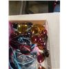 Image 2 : TRAY OF SUNGLASSES