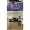 Image 2 : CUISINART STEAMER, PREMIUM COLD JUICER AND ELECTRIC KNIFE