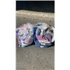 Image 1 : BAG OF YARN AND TOTE OF FABRIC