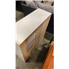 Image 2 : WHITE SHELF