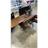 Image 2 : VINTAGE WHITE SEWING MACHINE AND TRESTLE TABLE