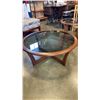 Image 2 : 2 PC SMOKED GLASS COFFEE AND ENDTABLE SET