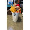 Image 2 : BASKET OF COLLECTIBLE PLUSH TOYS