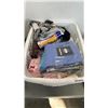 Image 8 : BASKET OF FABRIC AND BAG OF YARN