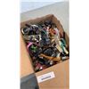 Image 2 : LOT OF WATCHES FOR PARTS AND OR REPAIR