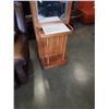 Image 2 : 4 HOOK HALLWAY ENTRANCE SHELF WITH MIRROR