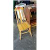 Image 2 : 2 VINTAGE STOOLS AND 2 VINTAGE CHAIRS