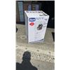 Image 1 : CHICCO KEYFIT 30 REAR FACING INFANT CAR SEAT AND BASE - RETAIL $269