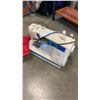 Image 2 : VINTAGE ELNA SEWING MACHINE
