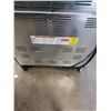 Image 8 : FRIGIDAIRE INDUCTION GLASS TOP STOE WORKING