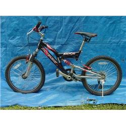 Mongoose DXR Boys Dirt Bicycle