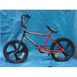 Huffy Thunder Boys Dirt Bicycle