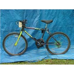 Huffy Street Heat Mens Mountain Bicycle
