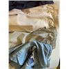 Image 3 : Size 34 short lot