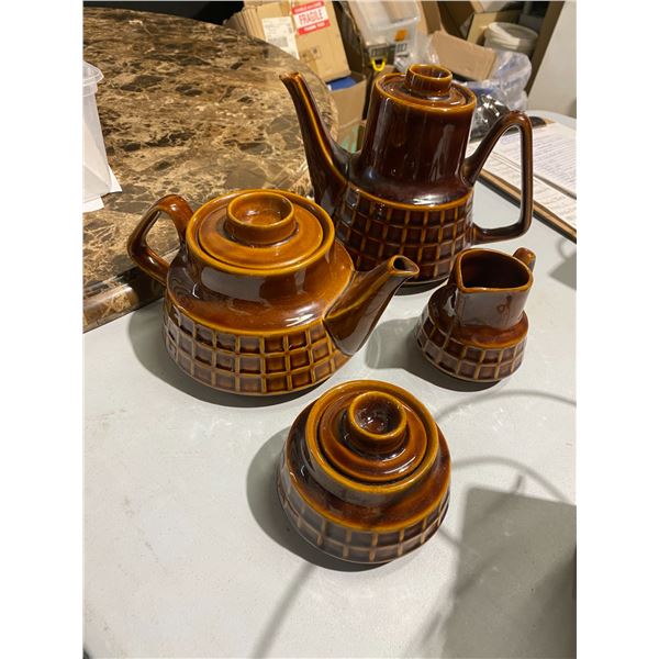 Pottery set