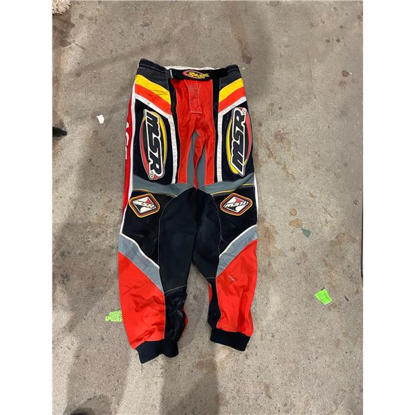 Dirt bike pants size not shown
