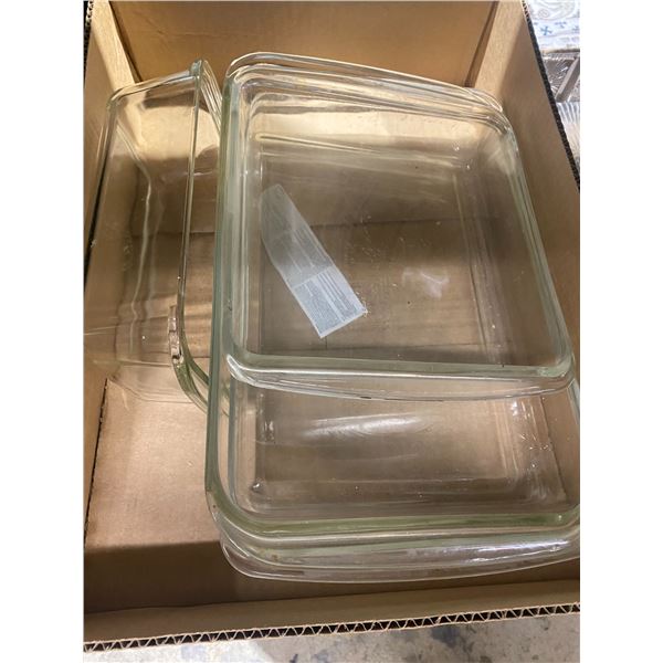 4 glass baking dishes