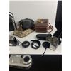 Image 2 : Lot Of Vintage Cameras
