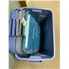 Image 2 : 5 Nice Rubbermaid Storage Bins w/Lids