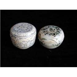 CYLINDRICAL UNDERGLAZED BLUE & WHITE BOXES, FLORAL