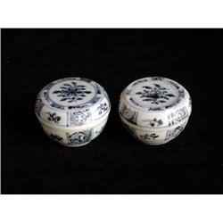 LG UNDERGLAZED BLUE & WHITE BOXES, FLORAL