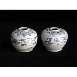 MED UNDERGLAZED BLUE & WHITE JARLETS, FLORAL