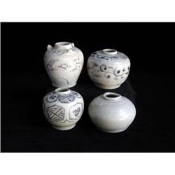 LG UNDERGLAZED BLUE & WHITE JAR, FLORAL; MED UNDER