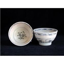 MED UNDERGLAZED BLUE & WHITE BOWLS, FLORAL