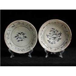 MED UNDERGLAZED BLUE & WHITE DISHES, FLORAL