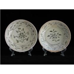 MED UNDERGLAZED BLUE & WHITE DISHES, FLORAL