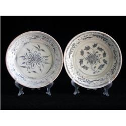 MED UNDERGLAZED BLUE & WHITE DISHES, FLORAL