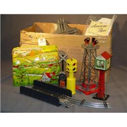 BOX LOT OF TOY TRAIN ACCESSORIES INCL MARX TOWER