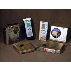 TRAY LOT FUJIFILM DIGITAL CAMERA, DIGITAL VOICE RE