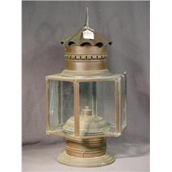 BRASS POST LAMP (1 PANEL CRACKED)