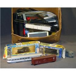 BX LOT HO TRAINS, TRACK & TRANSFORMER