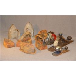 TRAY LOT OF SAD IRONS AND METAL MOLDING PLANES