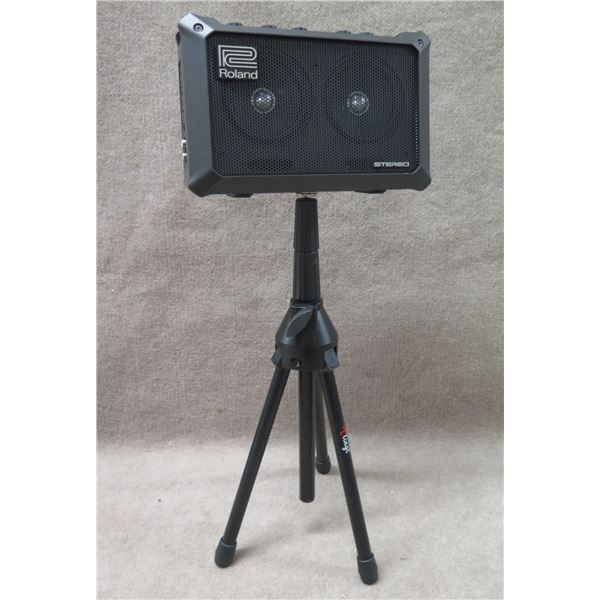 Roland Stereo E4M3296 Mobile Cube Amplifier on Tripod Stand