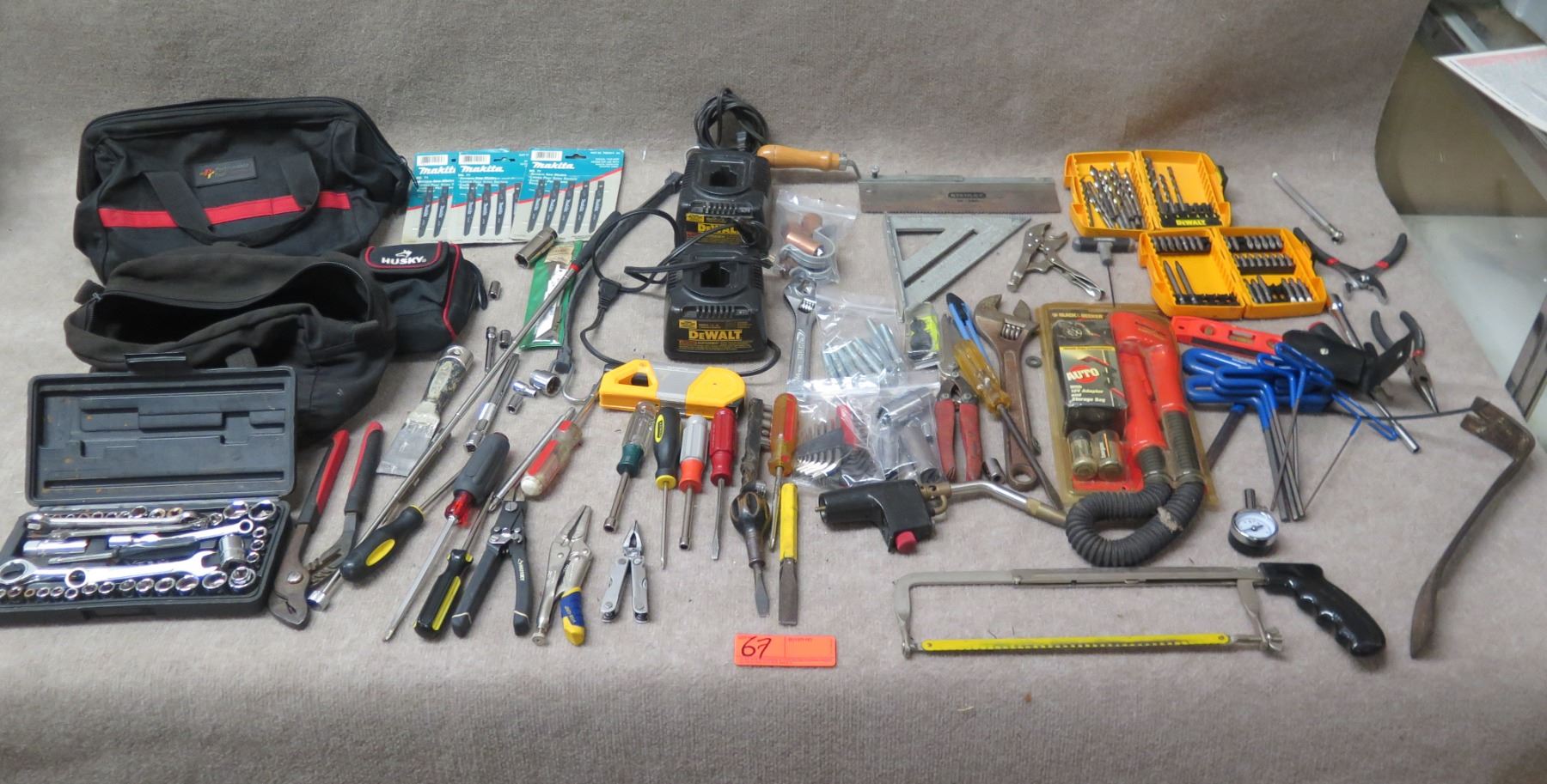 Multiple Hand Tools Multiple Hand Tools: Drivers, Pliers, Ratchets & Sockets, Saw Blades ...