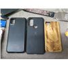 Image 8 : Multiple Costume Jewelry, Fans, Phone Cases, Sanitizer Bag, Scotch Scour Pads, etc