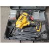 Image 2 : DeWalt DCN660 16-Gauge Finish Nailer w/ Charger & Accessories in Hard Case