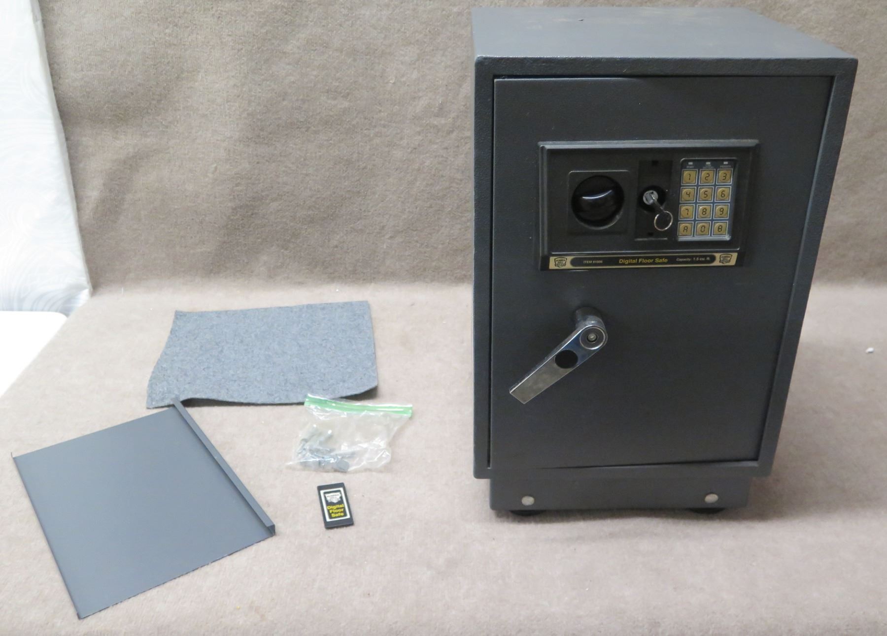 Bunker Hill 91006 Rolling Digital Floor Safe 1.5 cu.ft. w/ Shelves 14