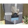 Image 16 : Multiple Tropical Print Table Cloths, Thermo Flasks, Bath Towels, etc