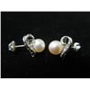 Image 2 : Pair White Gold 14K w/ Pearl & Diamond Accents Pierced Earrings 4.29g