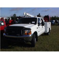 2000 FORD F450 CREW CAB SERVICE TRUCK
