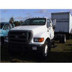 2004 FORD F750 CAB & CHASSIS