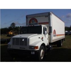 1999 INTERNATIONAL 4700 VAN TRUCK