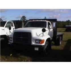 1997 FORD F700 FLATBED TRUCK