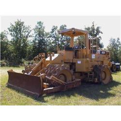 CAT 815B COMPACTOR