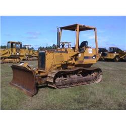 KOMATSU D37E-17 CRAWLER TRACTOR